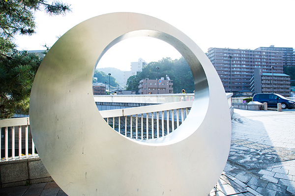 Sculpture by Marta Pan, who also designed Hōraibashi