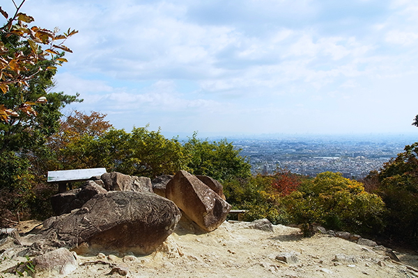 A view of the Osaka Plain spreads out beneath your very eyes