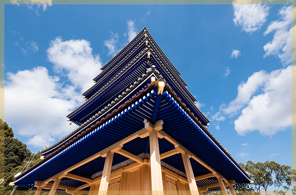The blue five-story pagoda